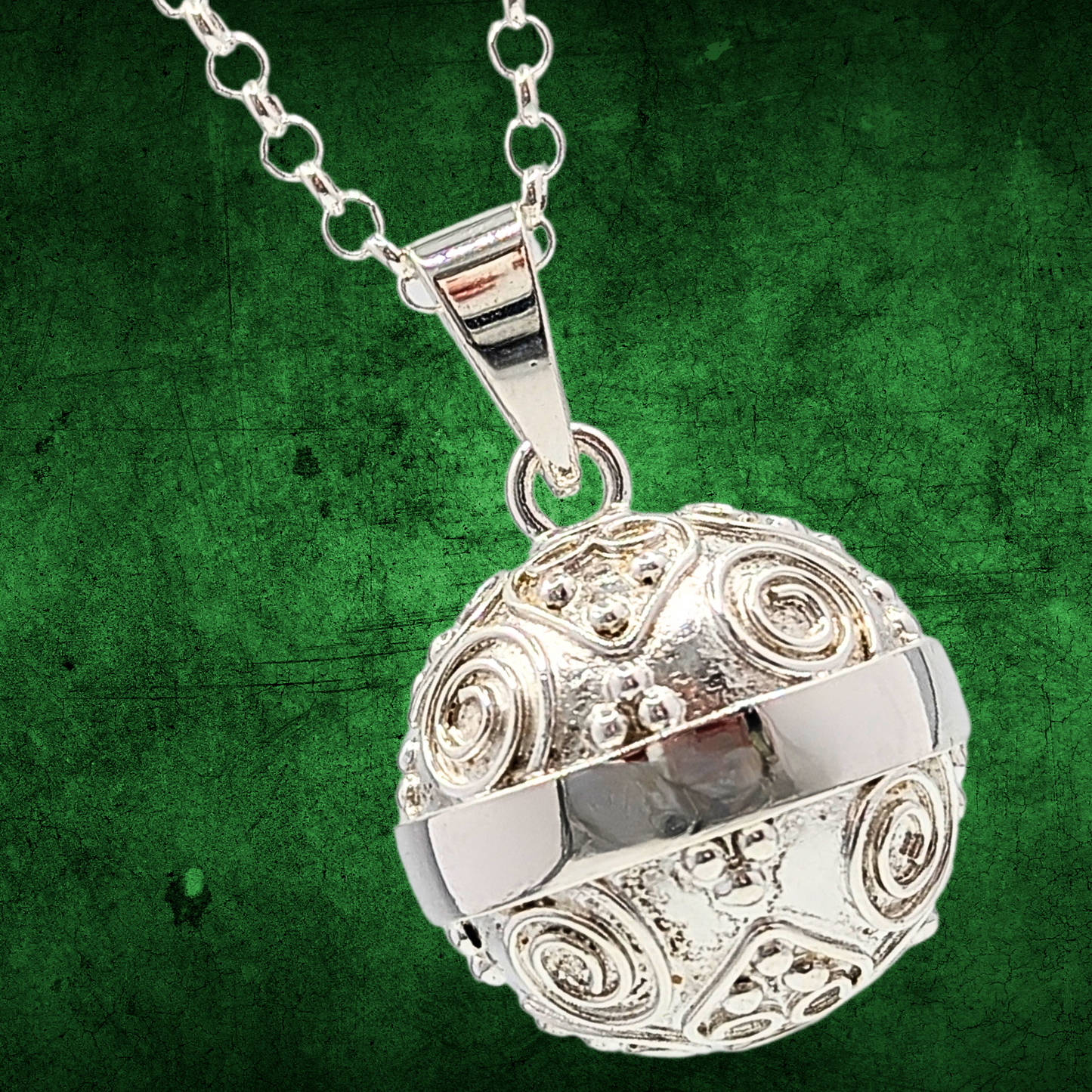 Heart with Scrolls Chime Necklace