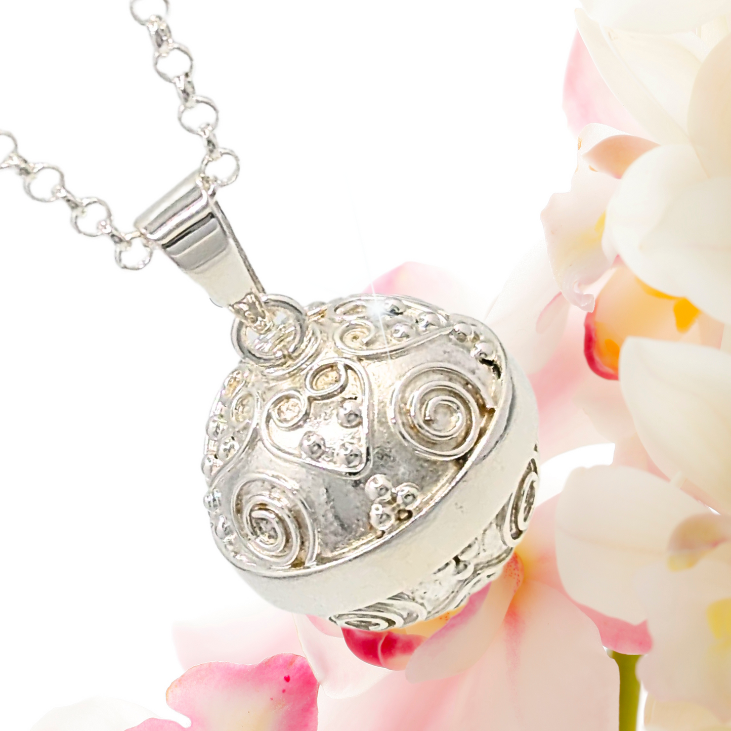 Heart with Scrolls Chime Necklace