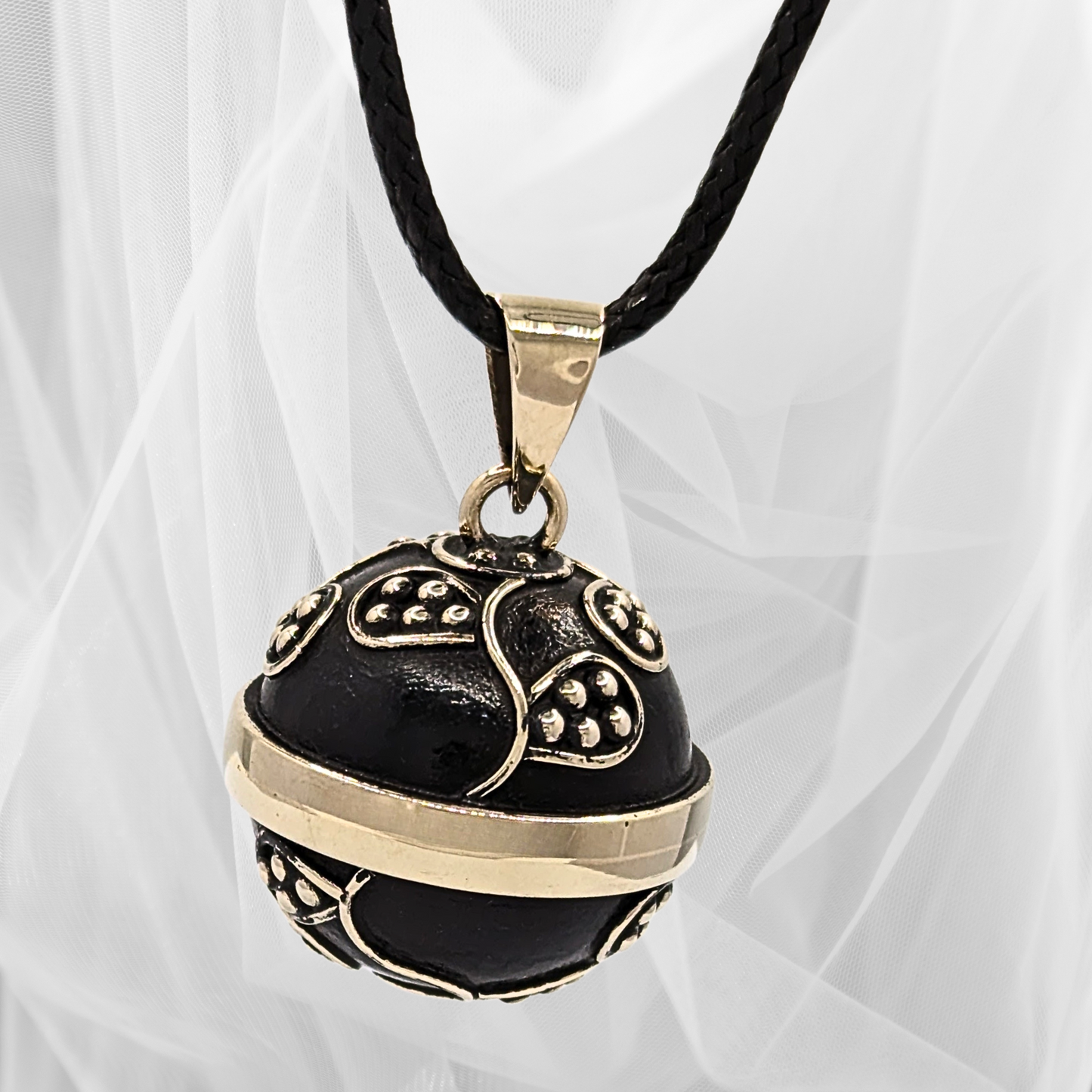 Matte Black Vine Chime Necklace