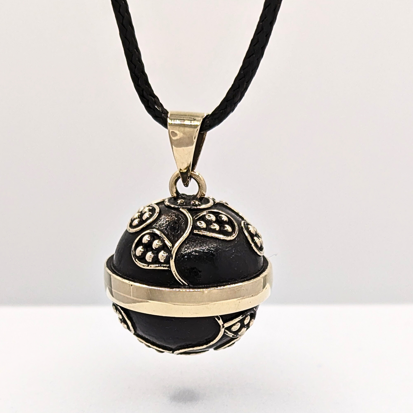 Matte Black Vine Chime Necklace