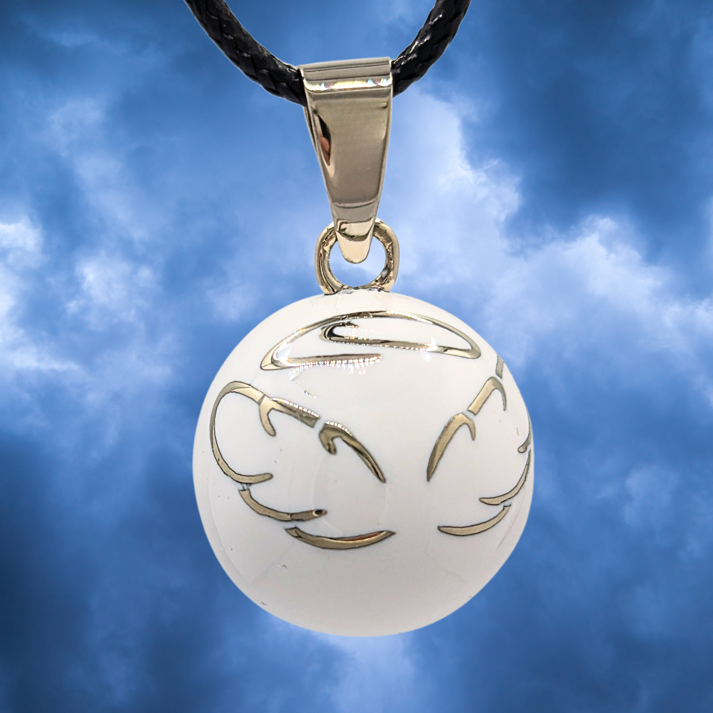 White Halo Chime Necklace