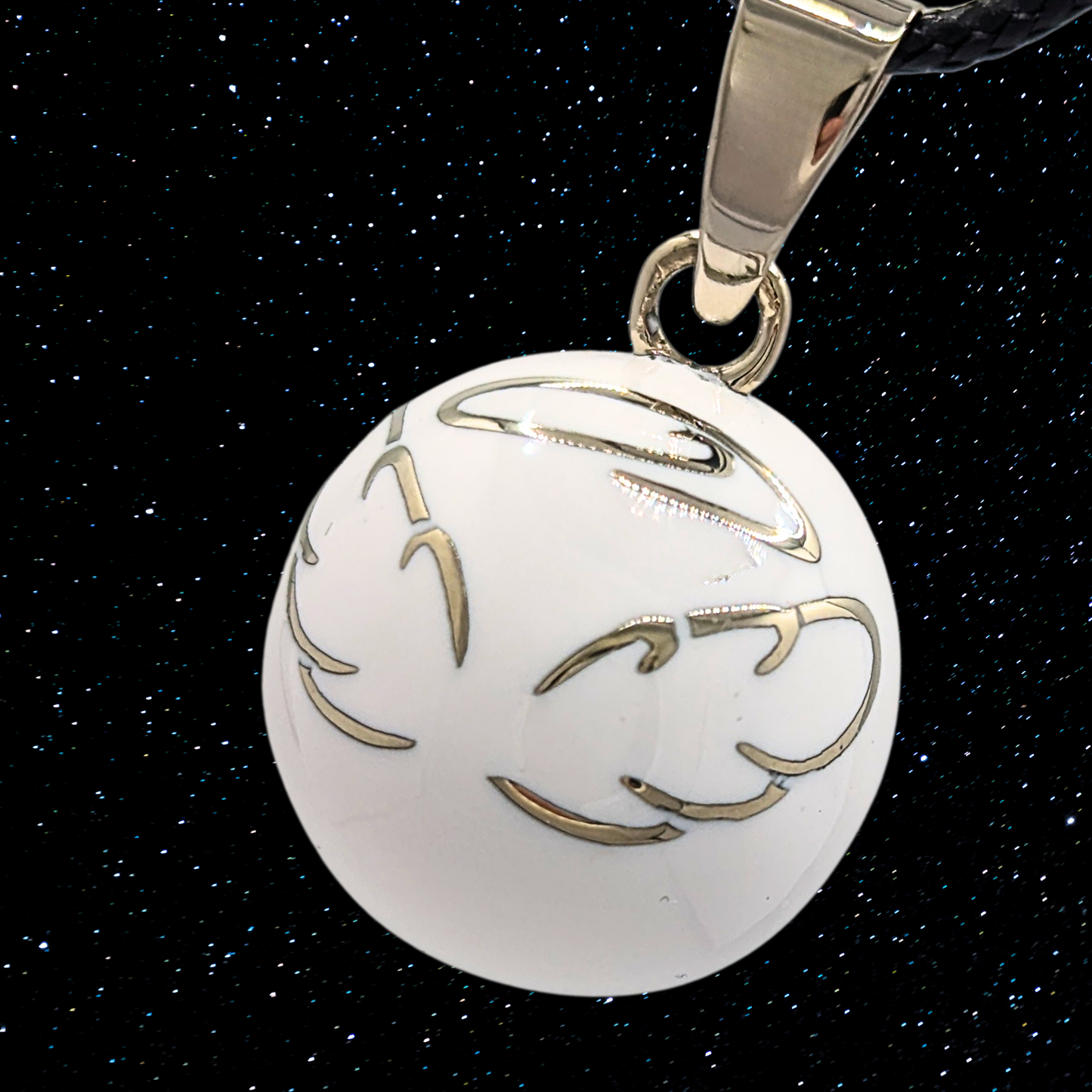 White Halo Chime Necklace