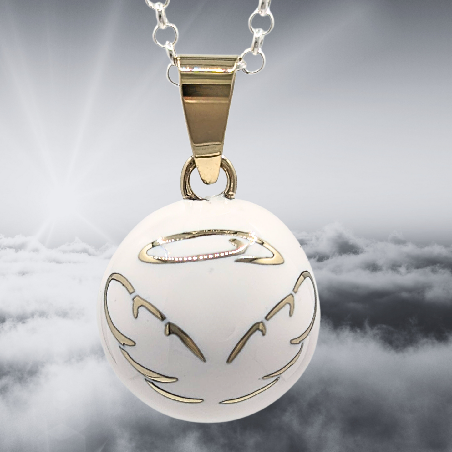 White Halo Chime Necklace