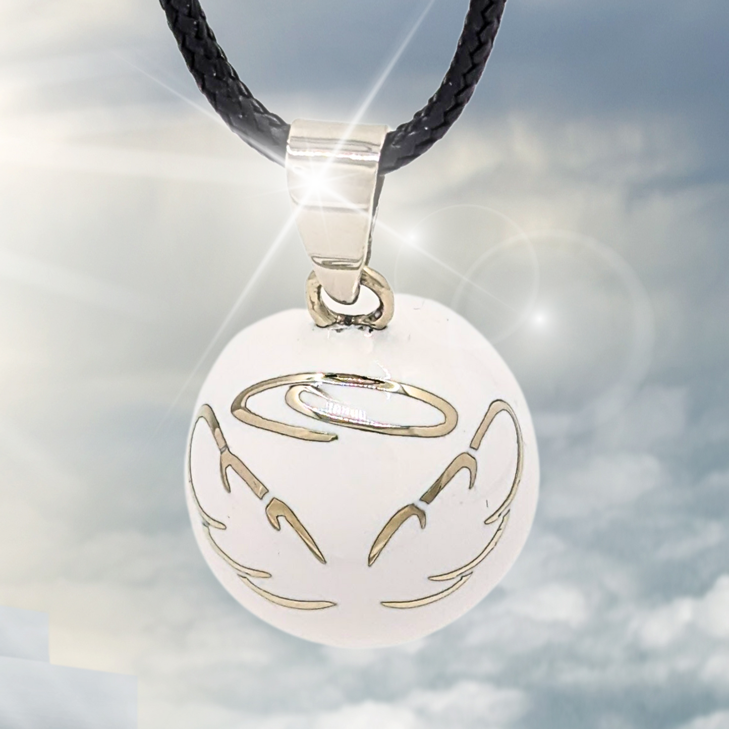 White Halo Chime Necklace