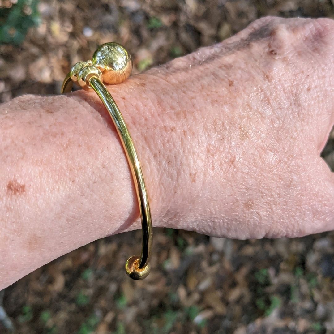 Harmony Ball Bangle Bracelet in Gold - Nature Reflections